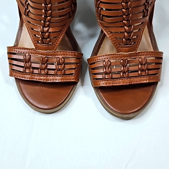 Merona Brown Leather Sandals Sz 7.5 - Picture 3 of 9
